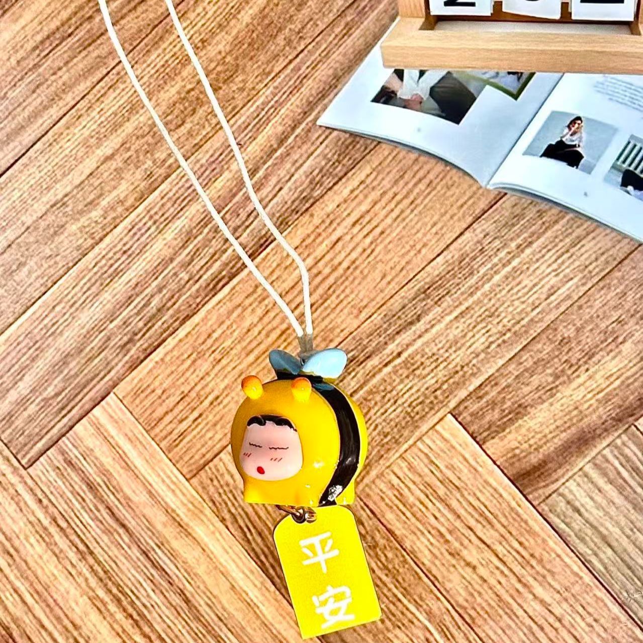 Crayon Shin-chan Bee Cosplay F - Car Accessories For Inside recension och pris
